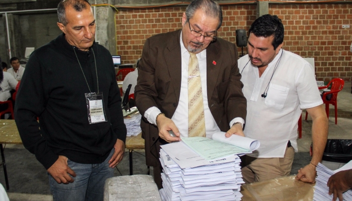 Destacan apoyo que brinda la Justicia Electoral al TEP de la ANR para organizar  sus Internas